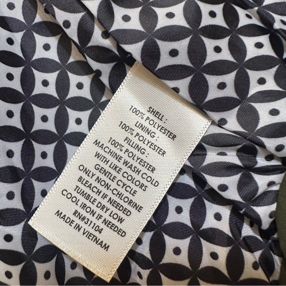 Crown & Ivory Quilted Vest Gold Zip Accents Olive Green Size Large - Picture 4 of 8